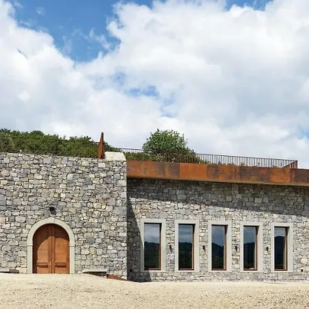 La Maccinaia By Salogi Monte Benichi